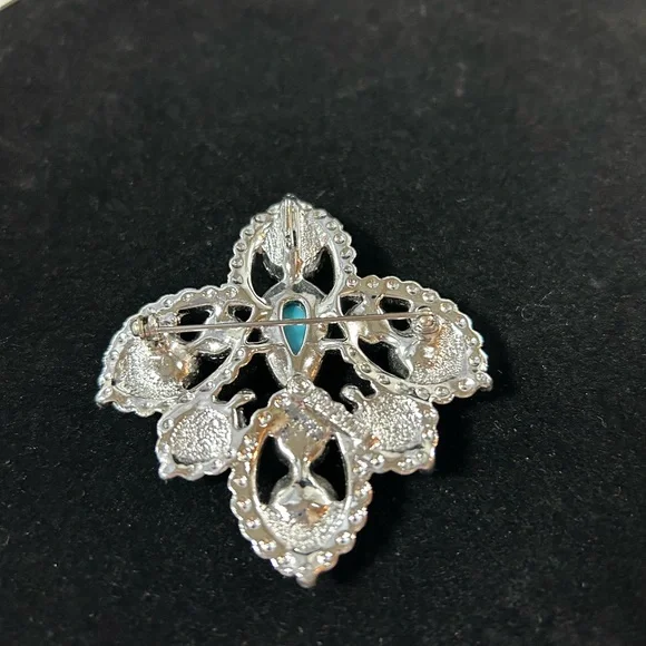 Vintage, western jewelry, Sarah Coventry imperial Catherine pendant - Picture 5 of 6